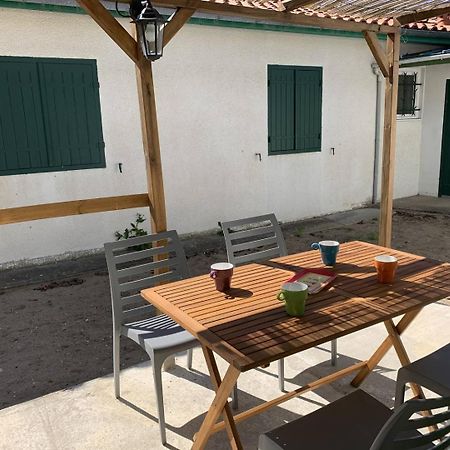 St Georges De Didonne - Agreable Petite Maison Avec Cour - 1 Chambre سان-جورج-دي-ديدون المظهر الخارجي الصورة