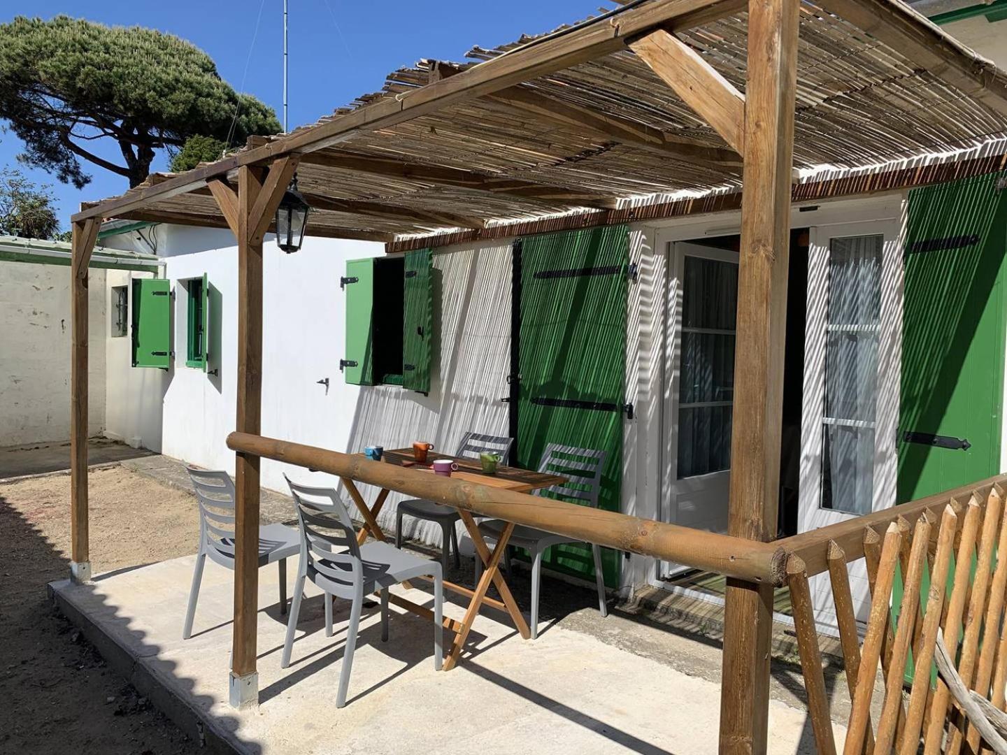St Georges De Didonne - Agreable Petite Maison Avec Cour - 1 Chambre سان-جورج-دي-ديدون المظهر الخارجي الصورة